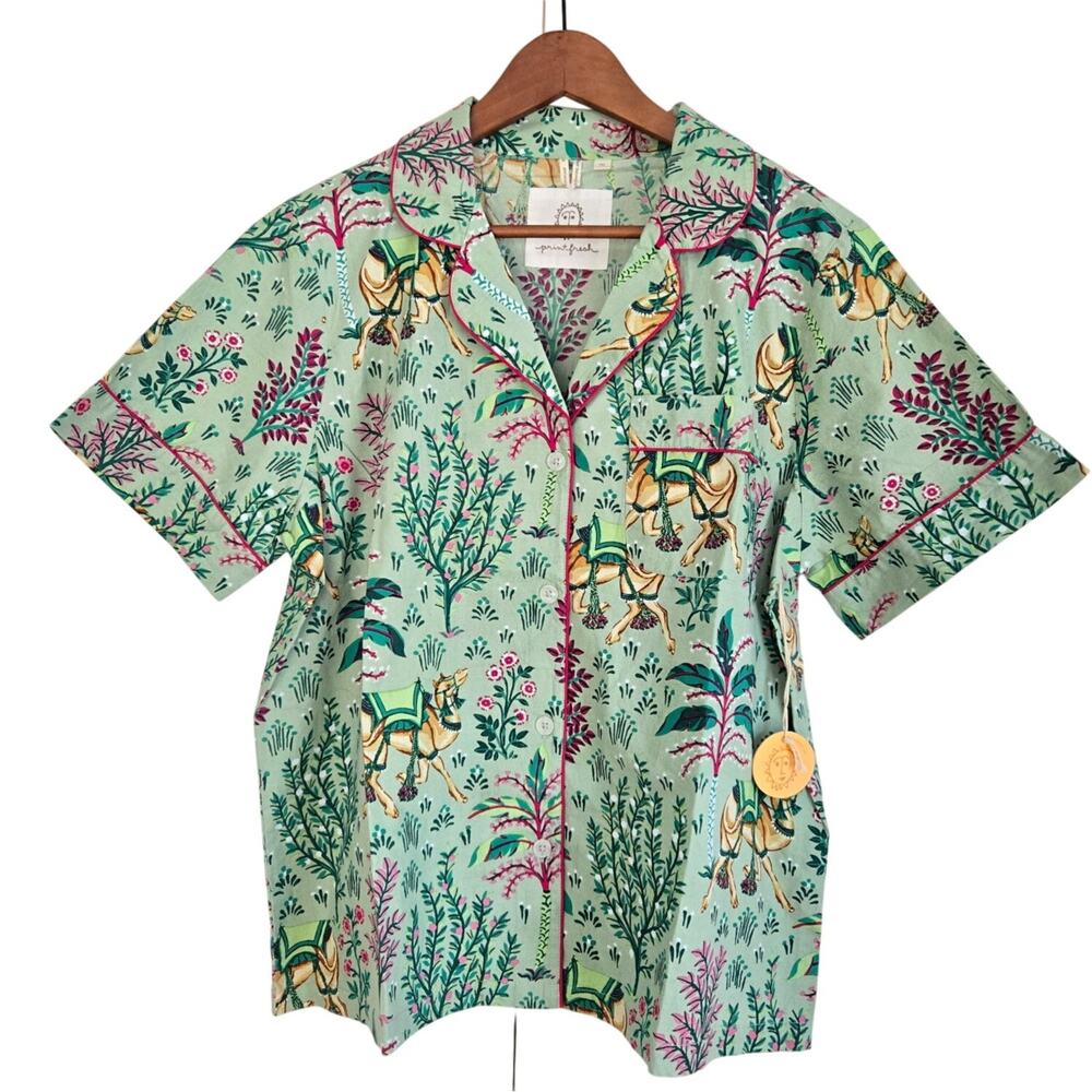 Whimisical Printfresh Camel Courtyard Pajama Top Organic Cotton Avocado Green M